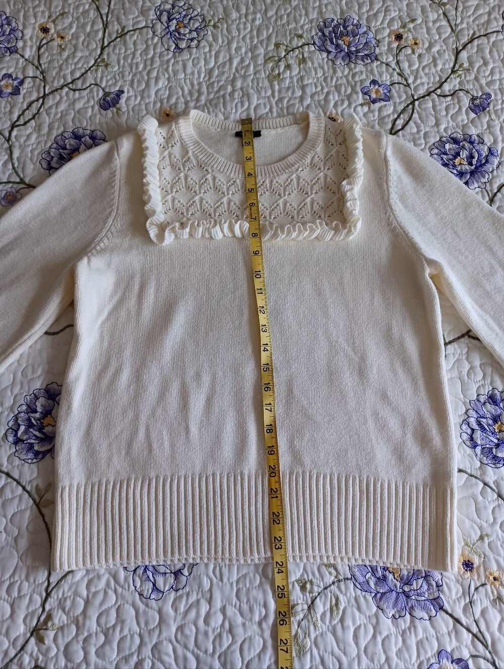 Talbots Women’s Cream Ruffled Yoke Sweater size L - Picture 11 of 15
